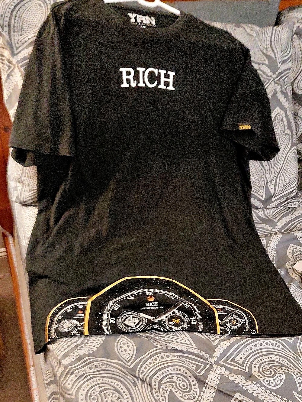 Young Rich Nation RICH graphic T-shirt Graphic Tee in Black & White Size XL Like